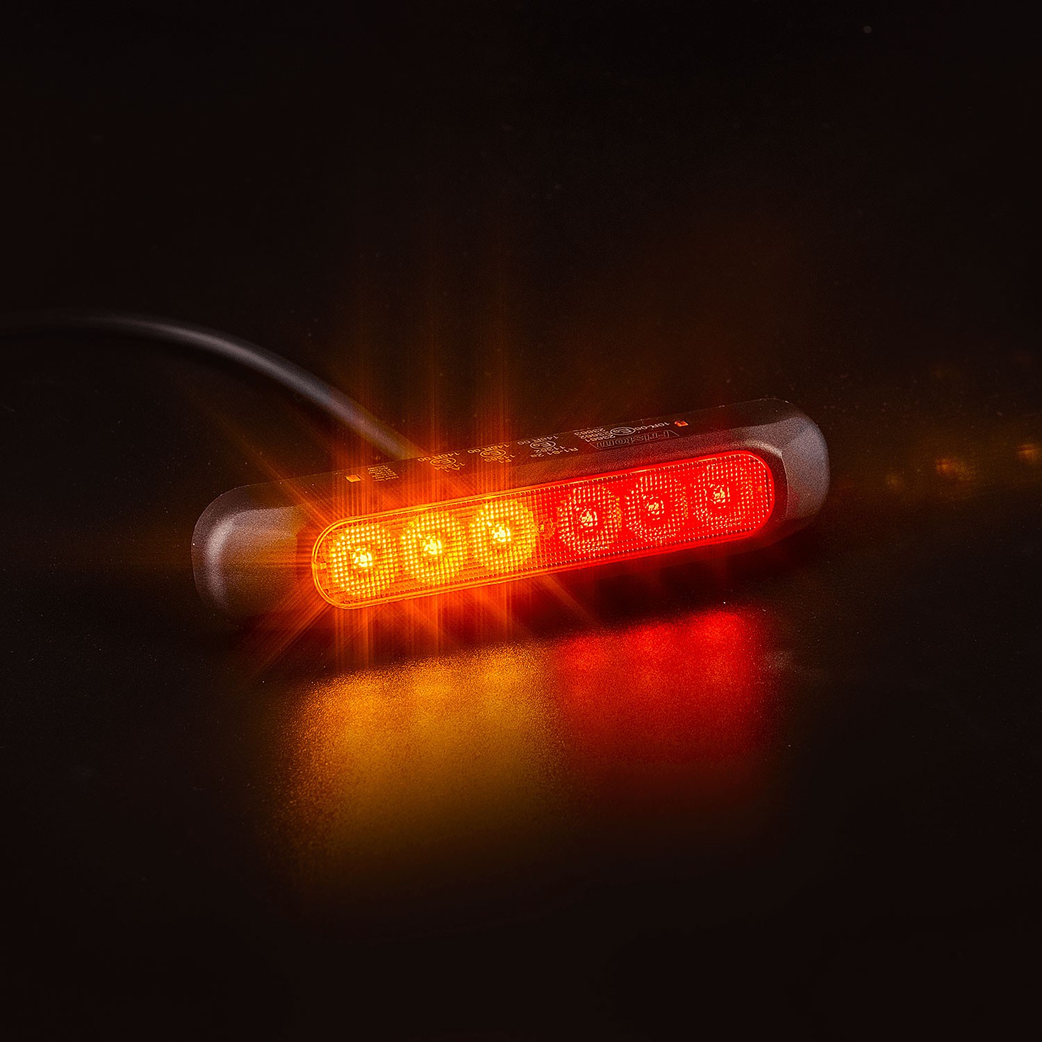 PILOTO TRASERO LED 3 FUNCIONES 12V/24V  FRISTOM FT-330 LED